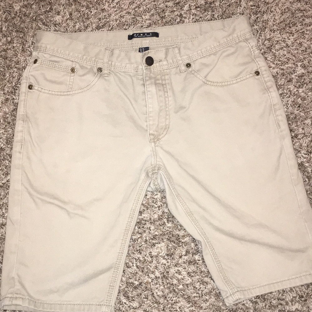 Forever 21  chubbie shorts
